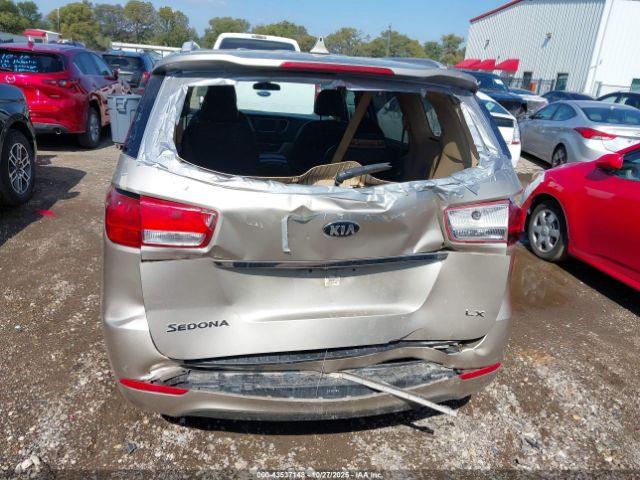 Kia Sedona Lx Image 6