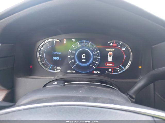 Cadillac Escalade Premium Collection Image 4