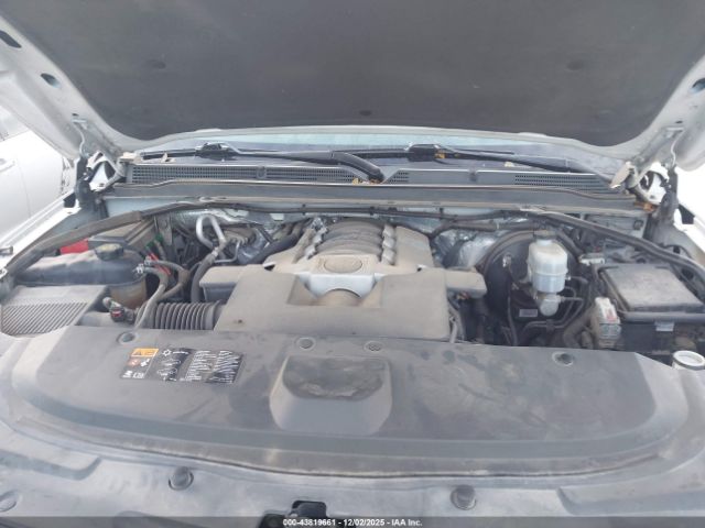 Cadillac Escalade Premium Collection Image 11