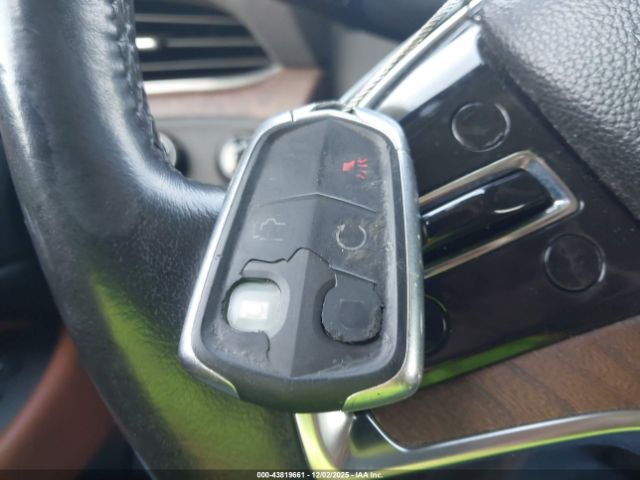 Cadillac Escalade Premium Collection Image 14