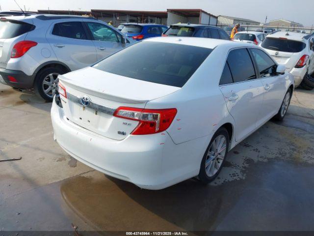Toyota Camry Xle Image 14