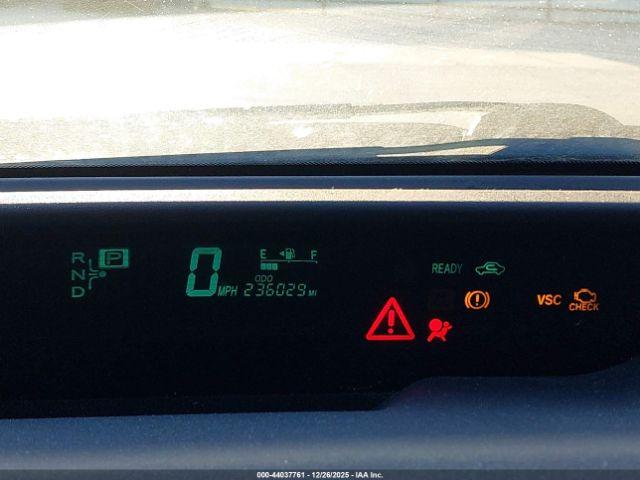 Toyota Prius Touring Image 5