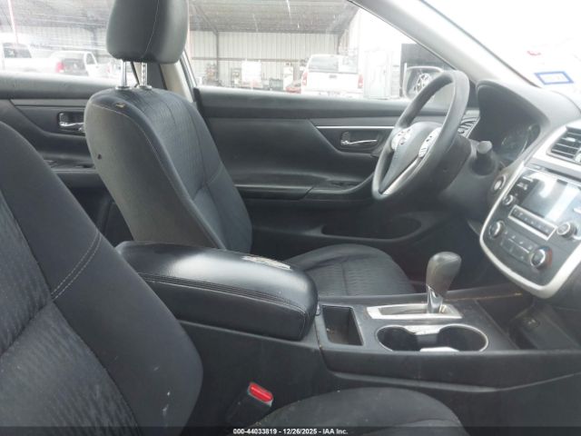 Nissan Altima 2.5 S Image 4
