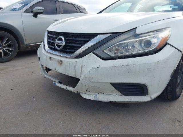 Nissan Altima 2.5 S Image 13