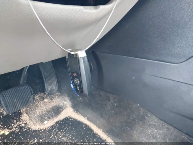 Ford Explorer Xlt Image 4