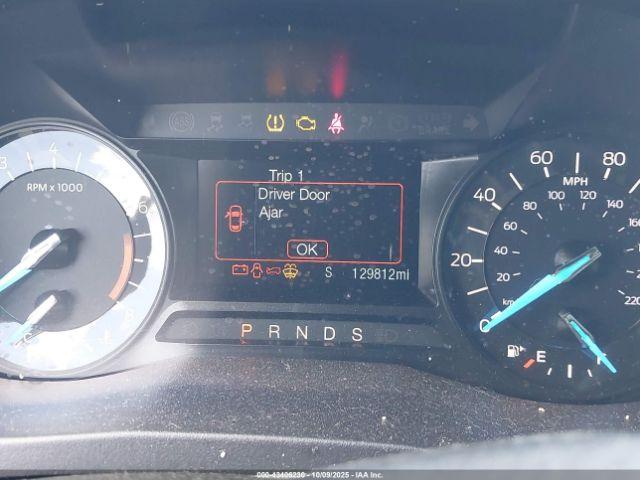 Ford Explorer Xlt Image 3