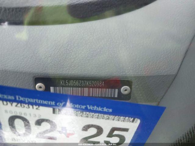 Suzuki Forenza Convenience Image 5