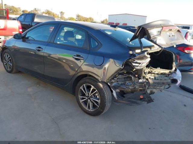 Kia Forte Lxs Image 8