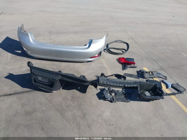 BMW 3 Series Image 9