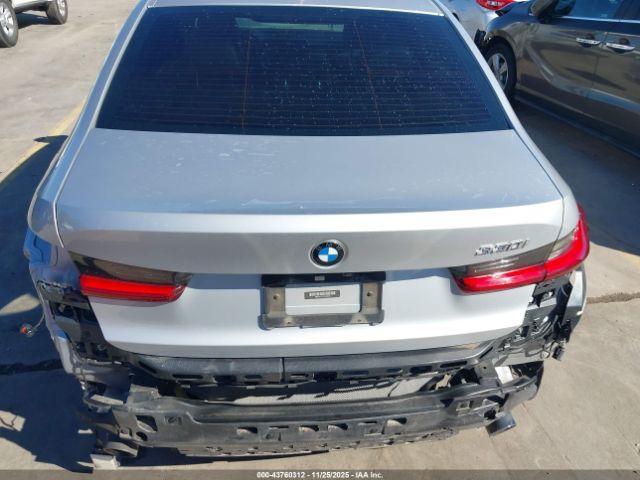 BMW 3 Series Image 12