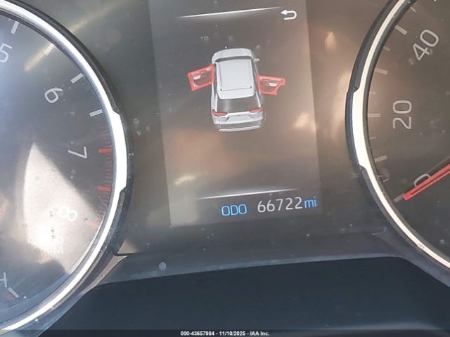 Toyota RAV4 Xle Image 13