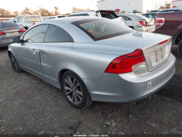 Volvo C70 T5 Image 10