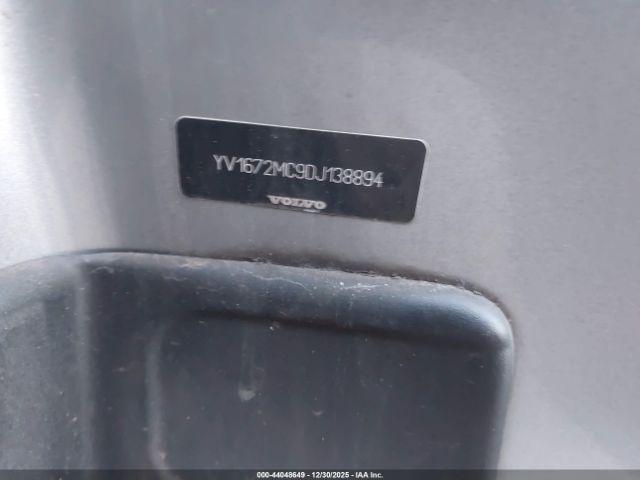 Volvo C70 T5 Image 12