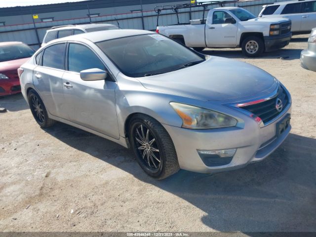 Nissan Altima Image 1