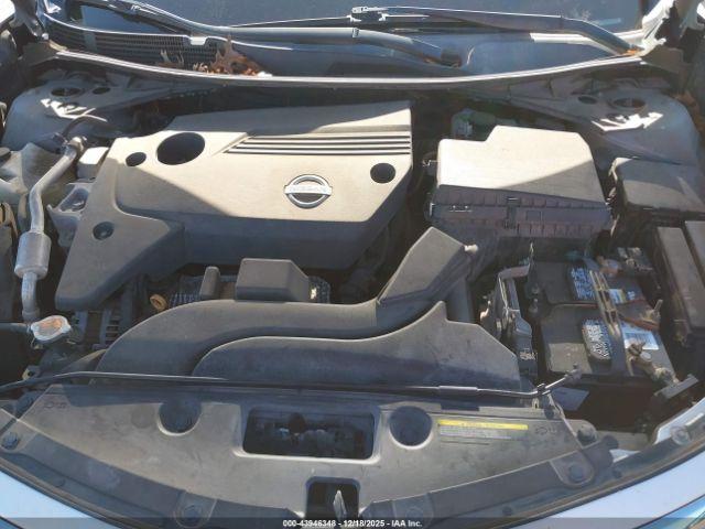 Nissan Altima Image 2