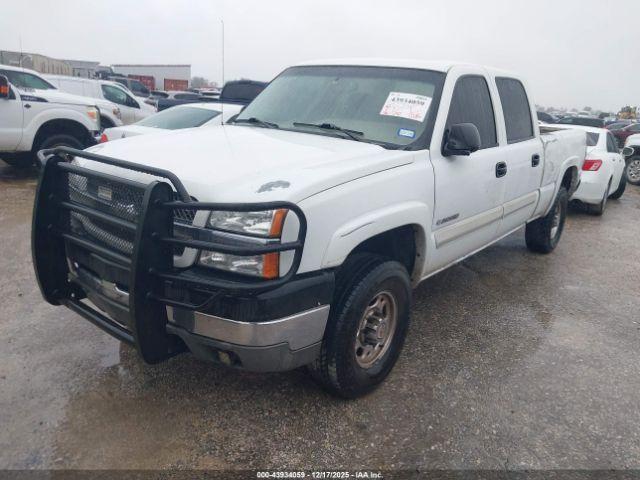 Chevrolet Silverado 2500 Ls Image 2