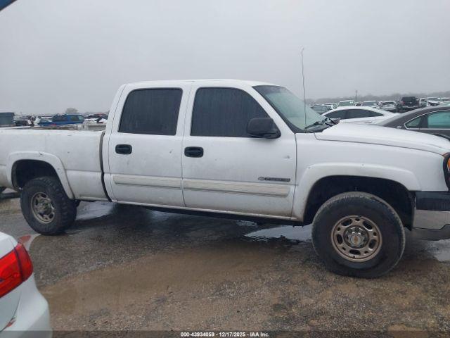 Chevrolet Silverado 2500 Ls Image 11