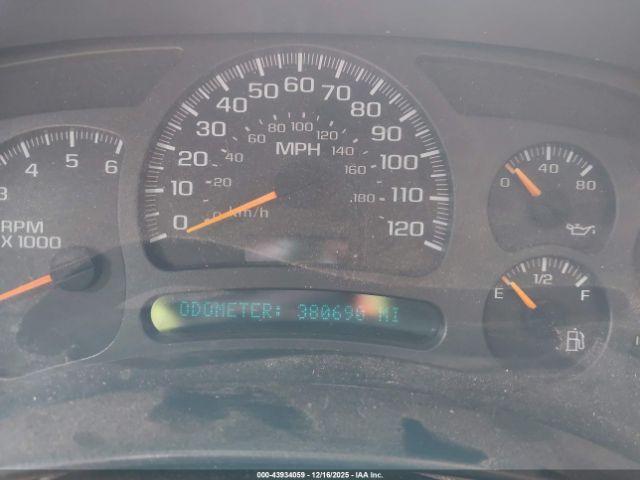 Chevrolet Silverado 2500 Ls Image 14