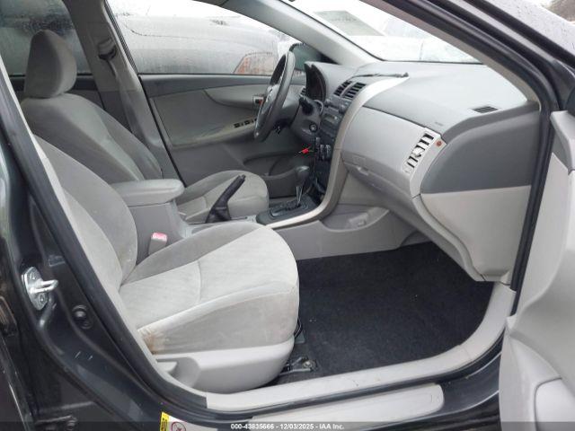 Toyota Corolla Le Image 3