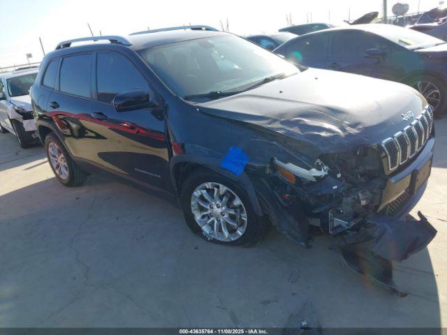  Salvage Jeep Cherokee