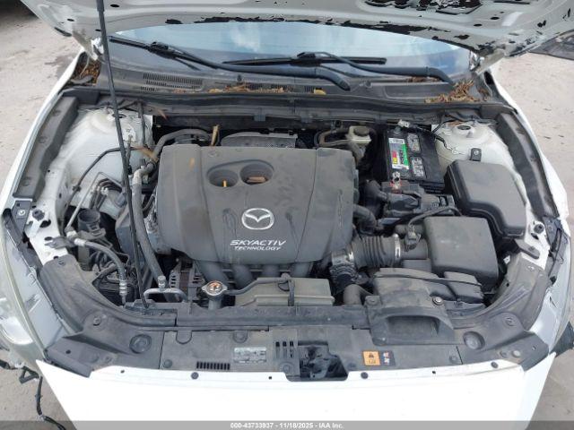 Mazda Mazda3 I Touring Image 10