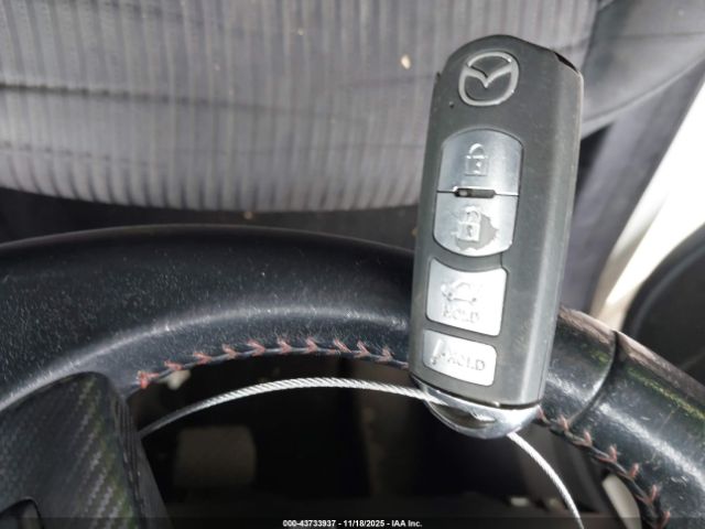 Mazda Mazda3 I Touring Image 12