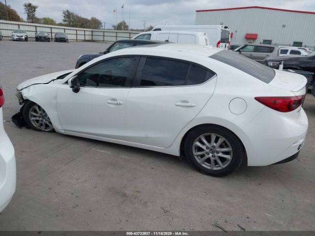 Mazda Mazda3 I Touring Image 11