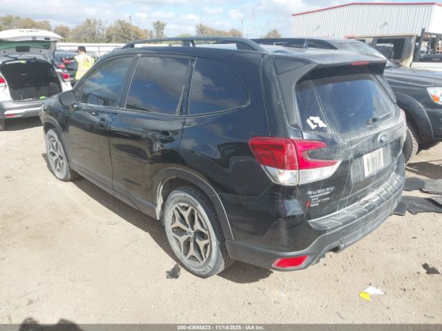 Subaru Forester Premium Image 12