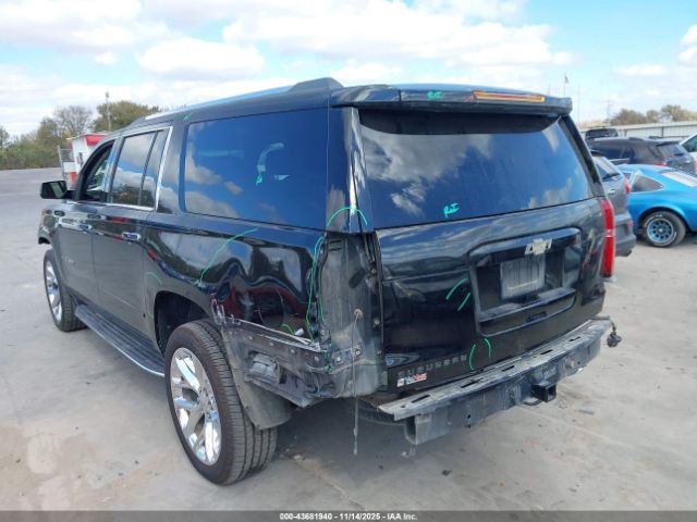 Chevrolet Suburban Premier Image 14