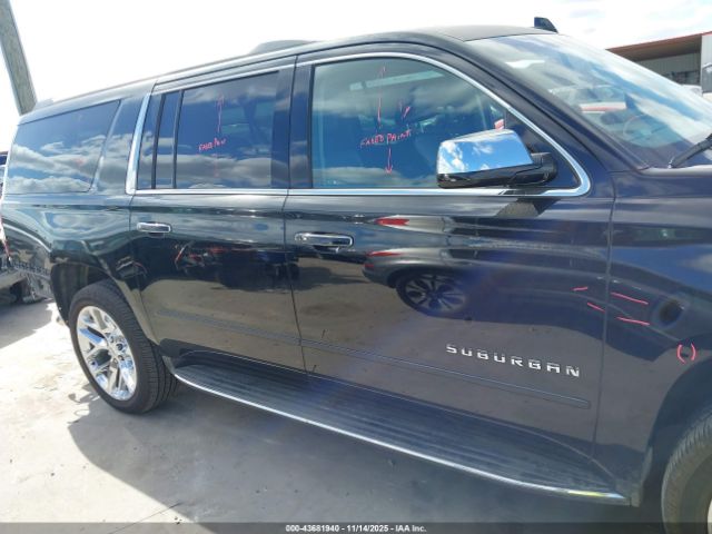 Chevrolet Suburban Premier Image 15