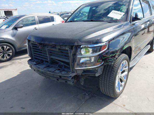 Chevrolet Suburban Premier Image 3