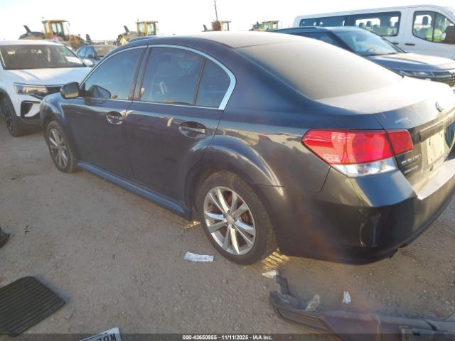 Subaru Legacy 2.5i Premium Image 6