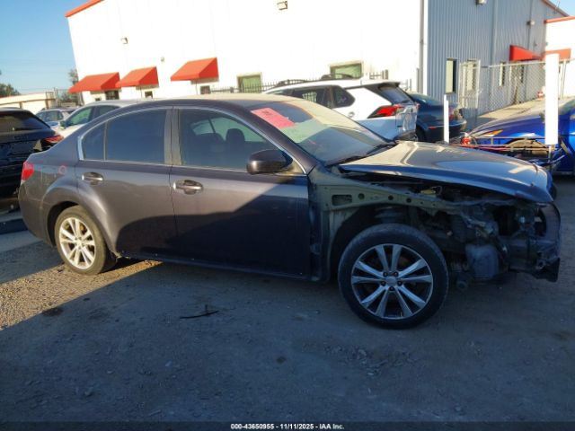 Subaru Legacy 2.5i Premium Image 12