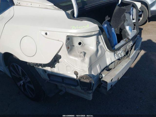 Nissan Maxima 3.5 Platinum Image 11