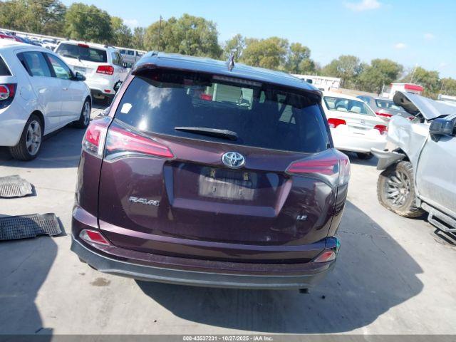 Toyota RAV4 Le Image 7