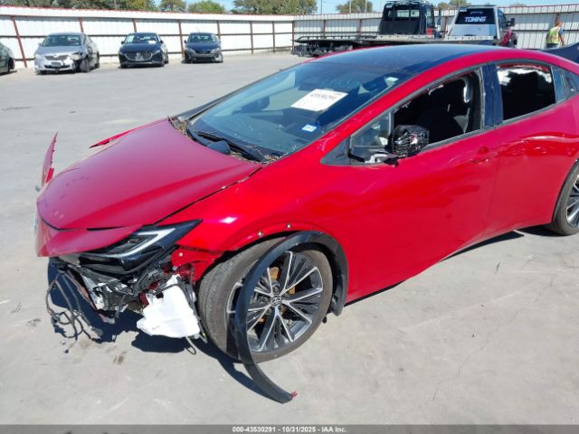 Toyota Prius Xle Image 16