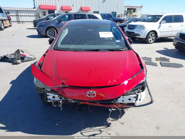 Toyota Prius Xle Image 8