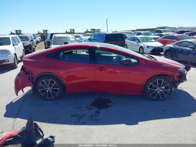 Toyota Prius Xle Image 7