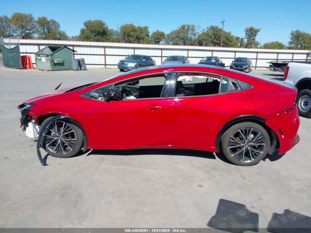 Toyota Prius Xle Image 9