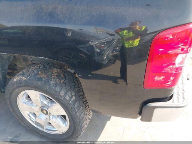 Chevrolet Silverado 1500 Lt Image 7