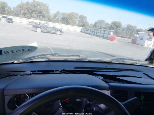 Chevrolet Silverado 1500 Lt Image 3