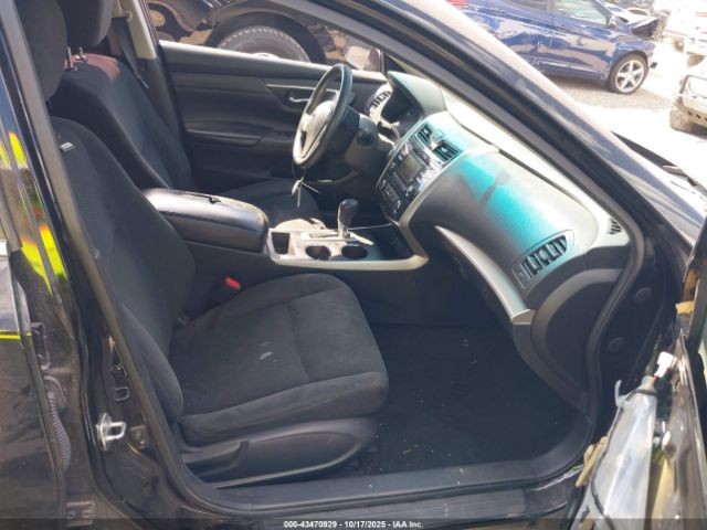 Nissan Altima 2.5 S Image 10