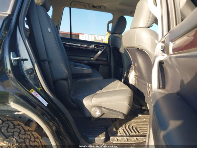 Lexus Gx Premium Image 9