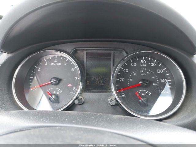 Nissan Rogue S Image 4