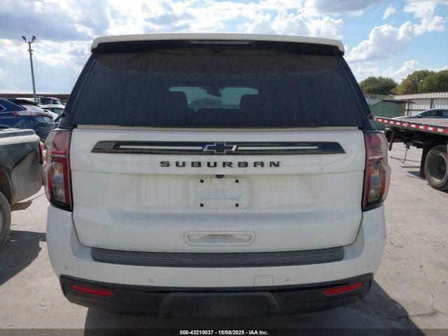 Chevrolet Suburban 4wd Z71 Image 10