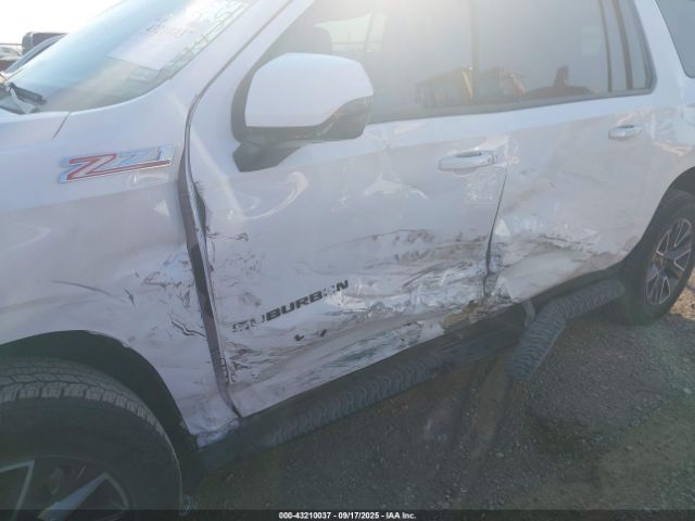 Chevrolet Suburban 4wd Z71 Image 7