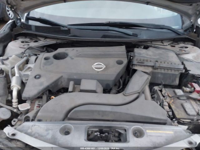 Nissan Altima 2.5 S Image 5