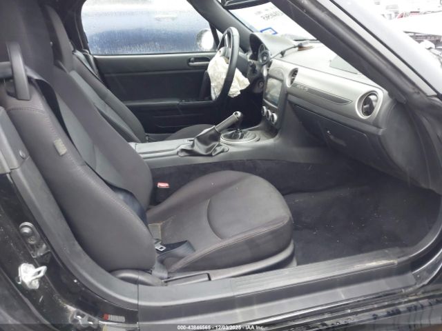 Mazda MX-5 Miata Touring Image 7