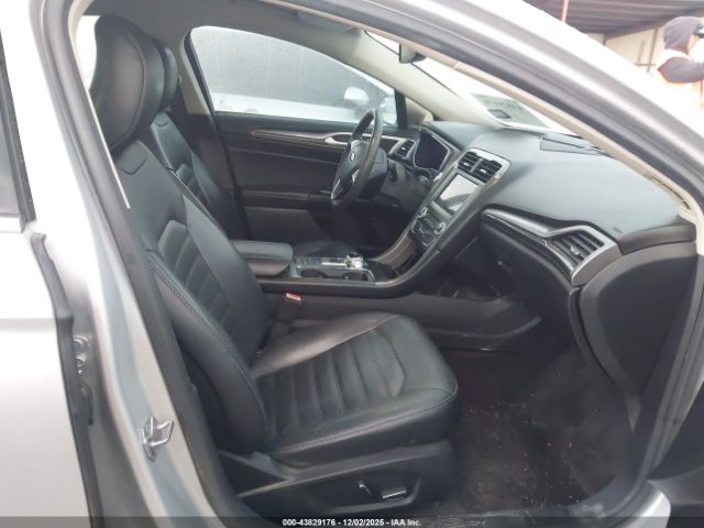 Ford Fusion Se Image 7