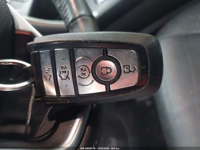 Ford Fusion Se Image 8